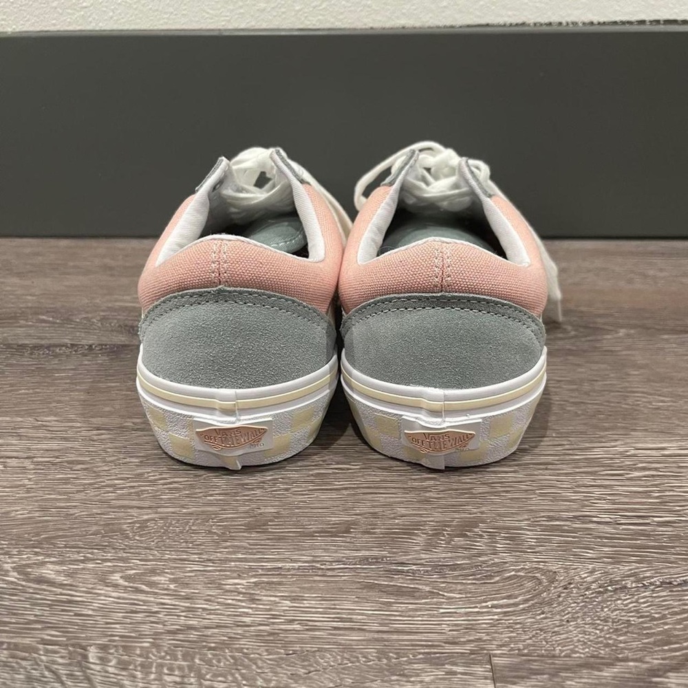 Vans - Picture 4 of 4